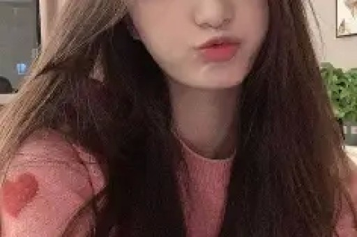 美顶流纯神演穿普拉达的女王2被删光！秀身体黑历史太多